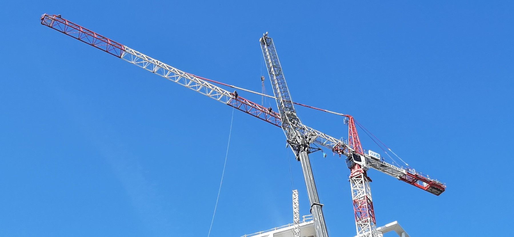 Grues Tours - Gravity - CLE